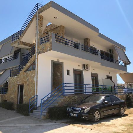 Guesthouse Jasmine Εξαμίλιο Εξωτερικό φωτογραφία