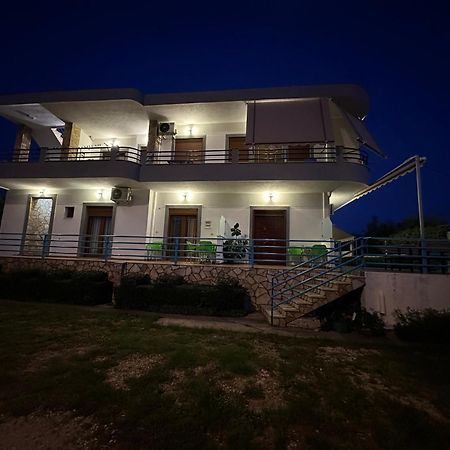 Guesthouse Jasmine Εξαμίλιο Εξωτερικό φωτογραφία