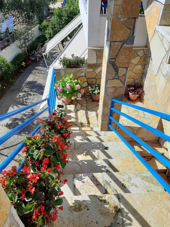 Guesthouse Jasmine Εξαμίλιο Εξωτερικό φωτογραφία