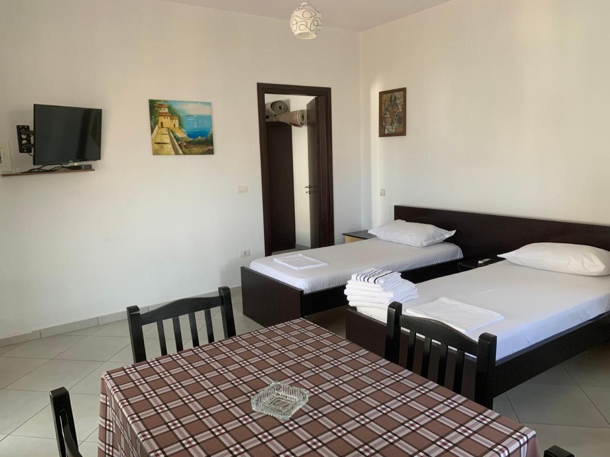 Guesthouse Jasmine Εξαμίλιο Εξωτερικό φωτογραφία