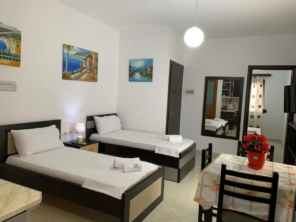 Guesthouse Jasmine Εξαμίλιο Εξωτερικό φωτογραφία