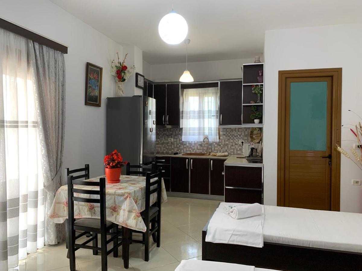 Guesthouse Jasmine Εξαμίλιο Εξωτερικό φωτογραφία