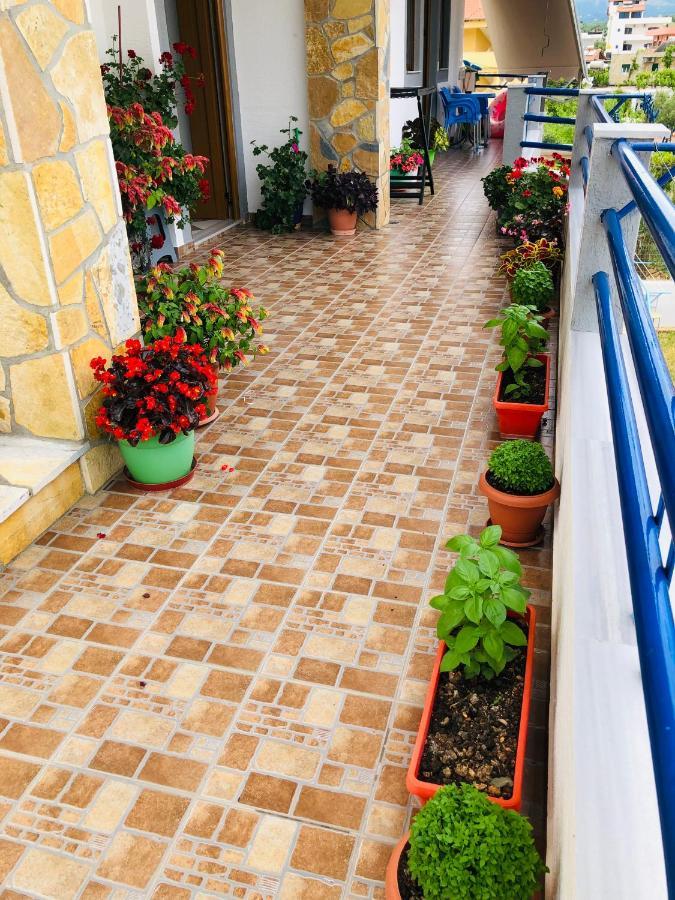 Guesthouse Jasmine Εξαμίλιο Εξωτερικό φωτογραφία