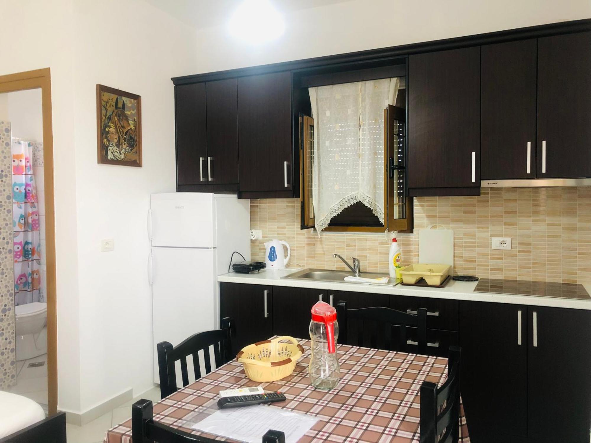 Guesthouse Jasmine Εξαμίλιο Εξωτερικό φωτογραφία