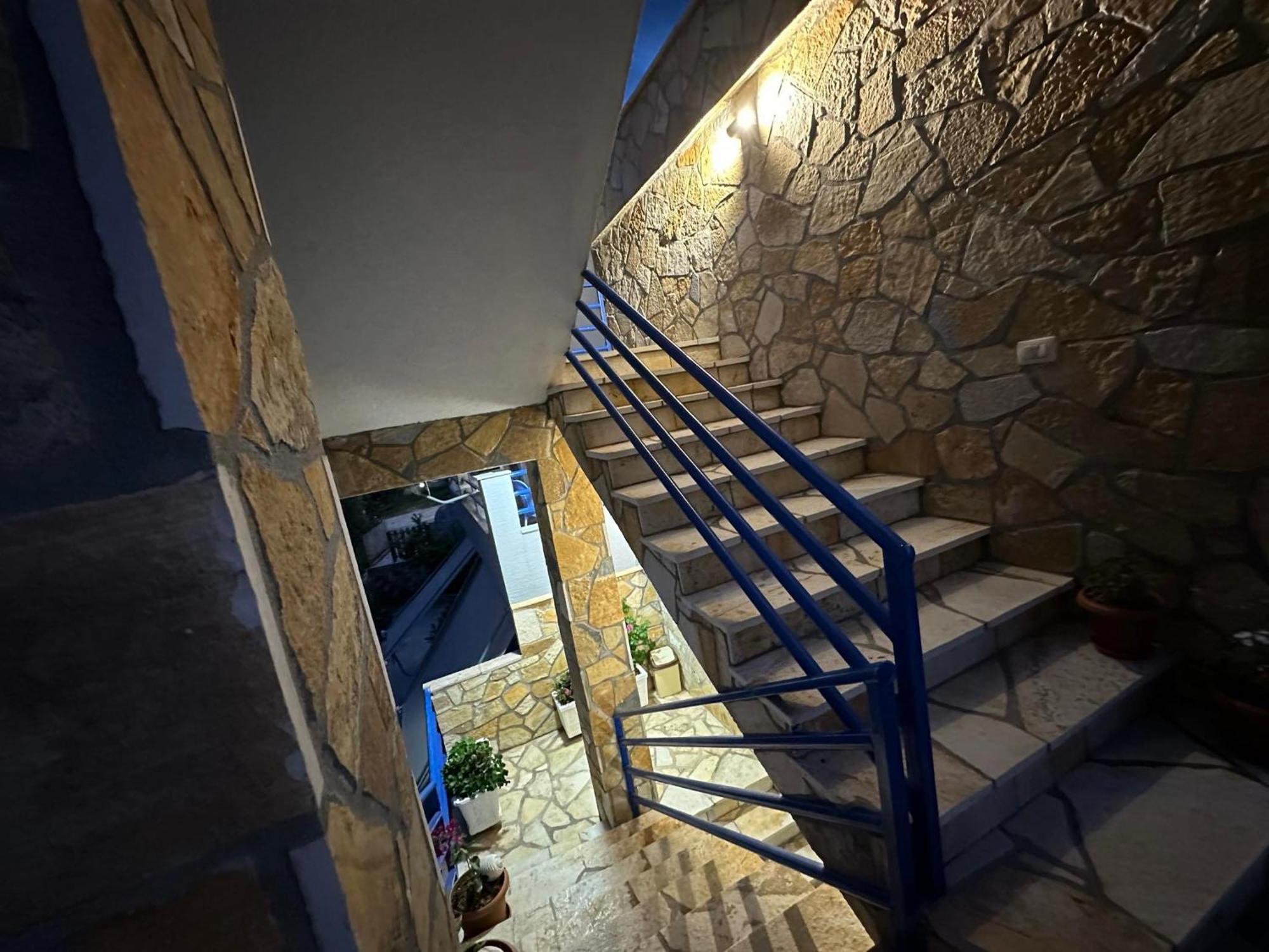 Guesthouse Jasmine Εξαμίλιο Εξωτερικό φωτογραφία